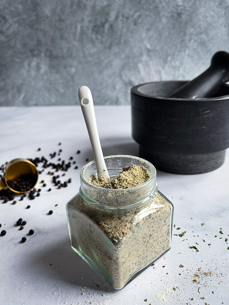 The Easiest Homemade Complete Seasoning Mix